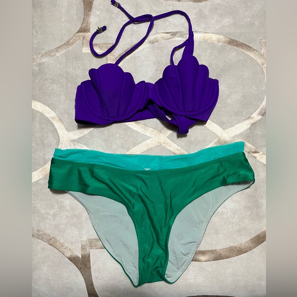 Enchanted Bikinis seashell bikini small top medium bottoms